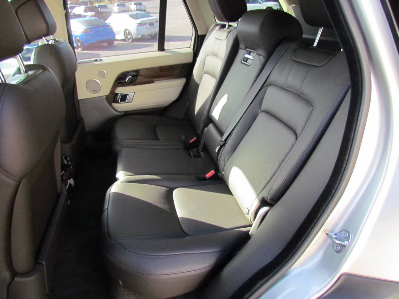 Used 2018 Land Rover Range Rover Supercharged image 13