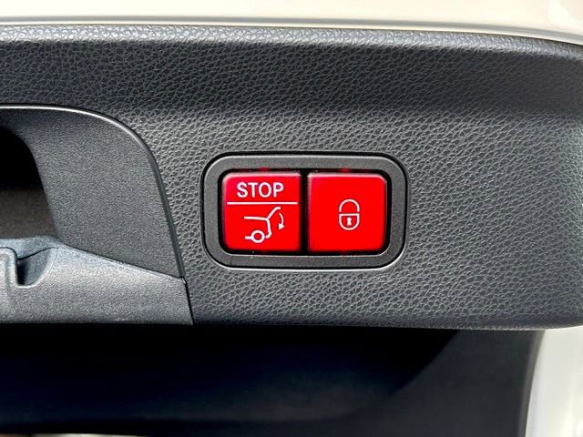 Used 2023 Mercedes-Benz GLC 300 4MATIC Coupe image 37