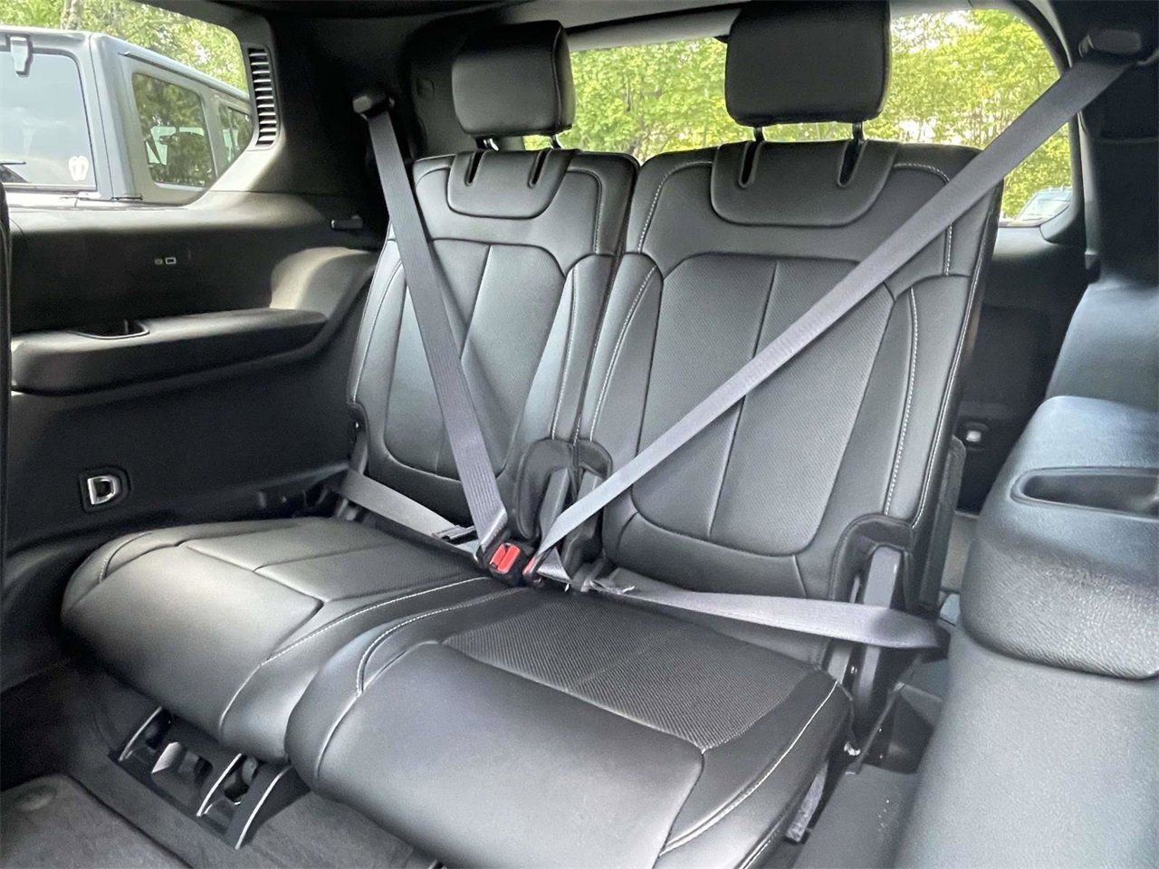 New 2025 Jeep Grand Cherokee L Limited w/ Luxury Tech Group II image 66