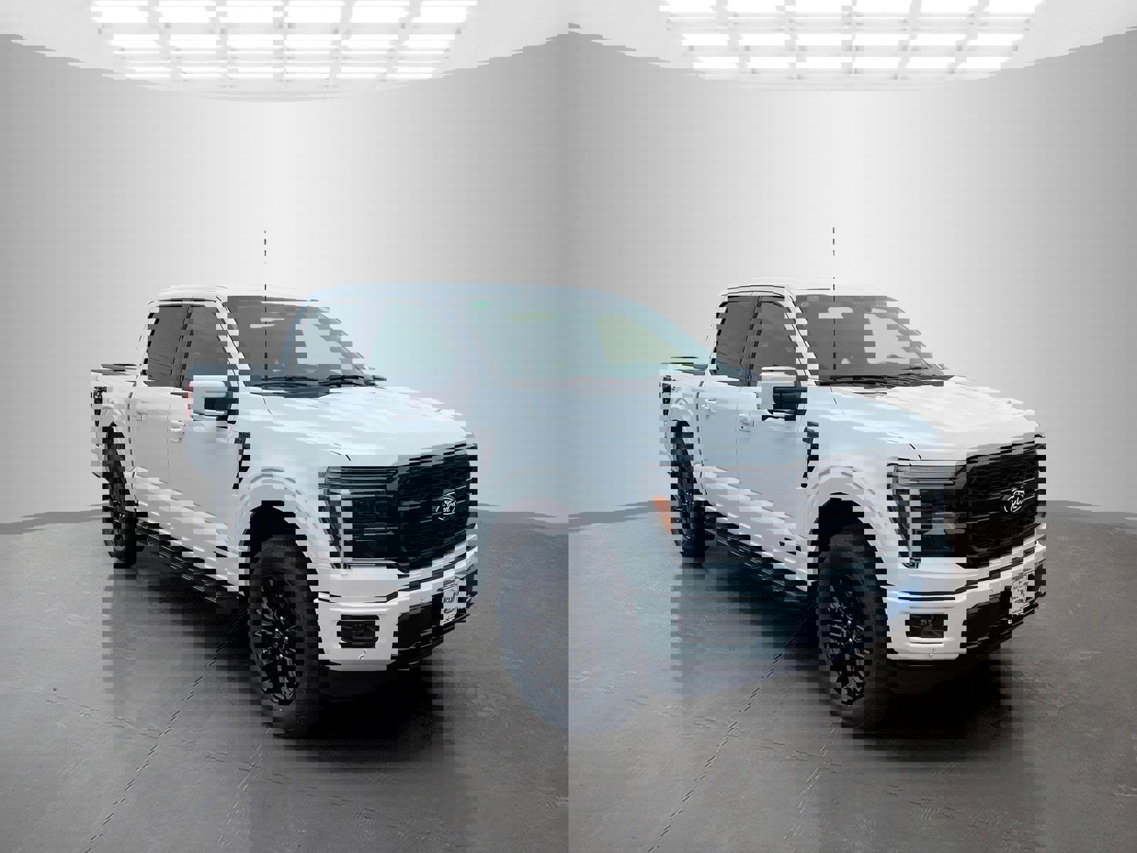 New 2025 Ford F150 Lariat w/ Equipment Group 501A Mid