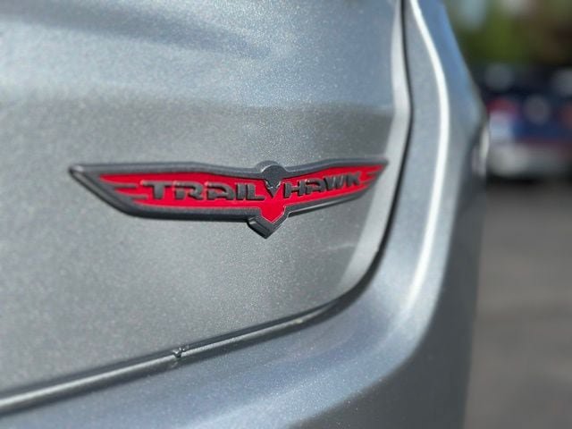 Used 2022 Jeep Compass Trailhawk w/ Trailhawk Elite Group AWD/4WD image 19
