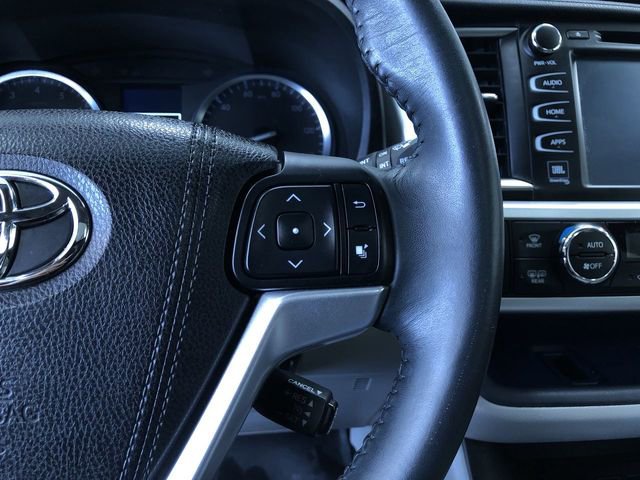 Used 2016 Toyota Highlander Limited image 29