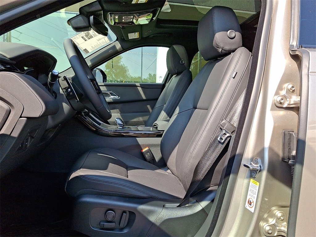 New 2026 Land Rover Range Rover Velar Dynamic SE image 10