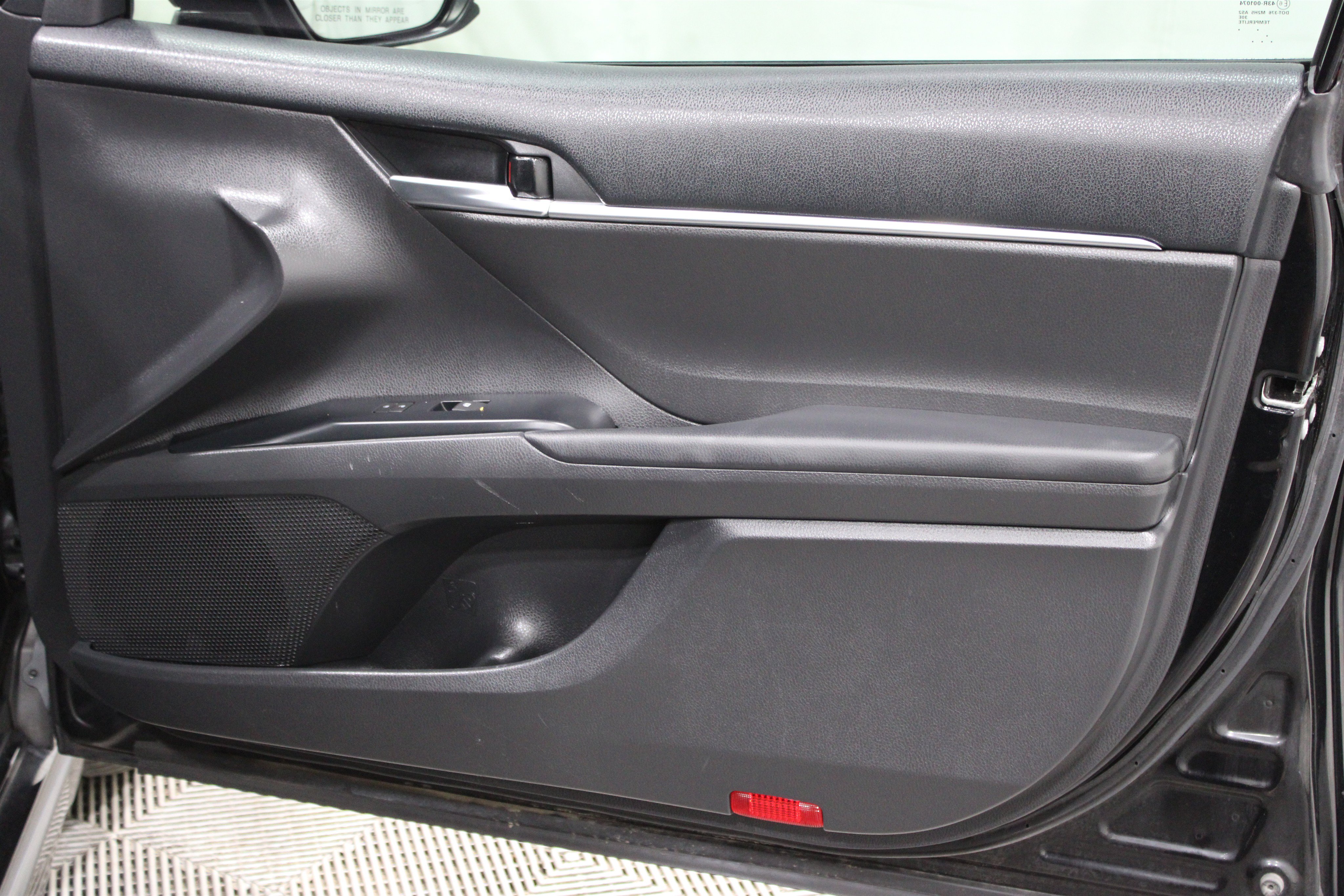 Used 2020 Toyota Camry SE w/ Protection Package (Q2) FWD image 25