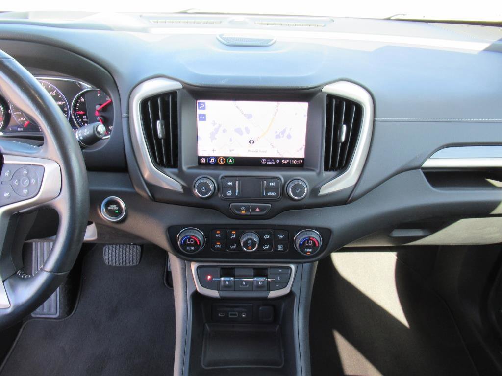 Used 2022 GMC Terrain Denali image 19