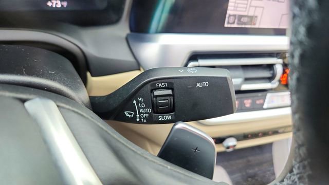 Used 2022 BMW 330i Sedan w/ Driving Assistance Package RWD image 41