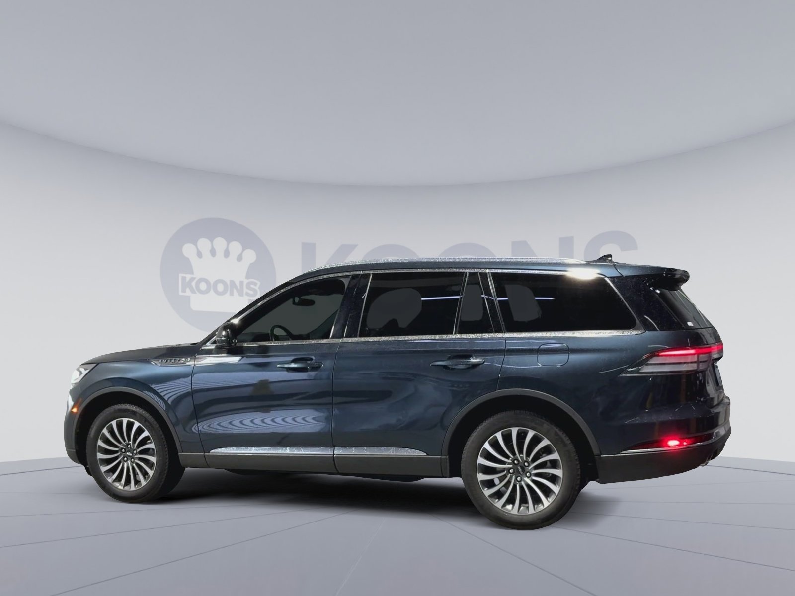 Used 2023 Lincoln Aviator Reserve w/ Elements Package Plus image 8