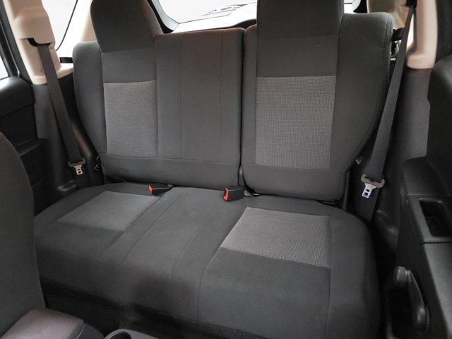 Used 2014 Jeep Compass Sport FWD image 15