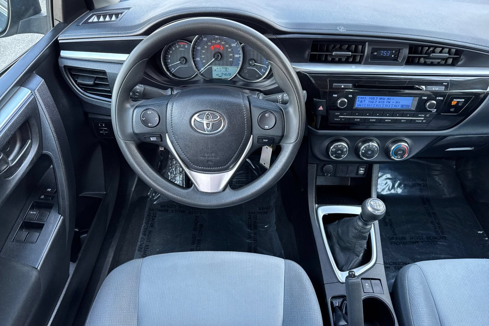 Used 2015 Toyota Corolla L FWD image 15