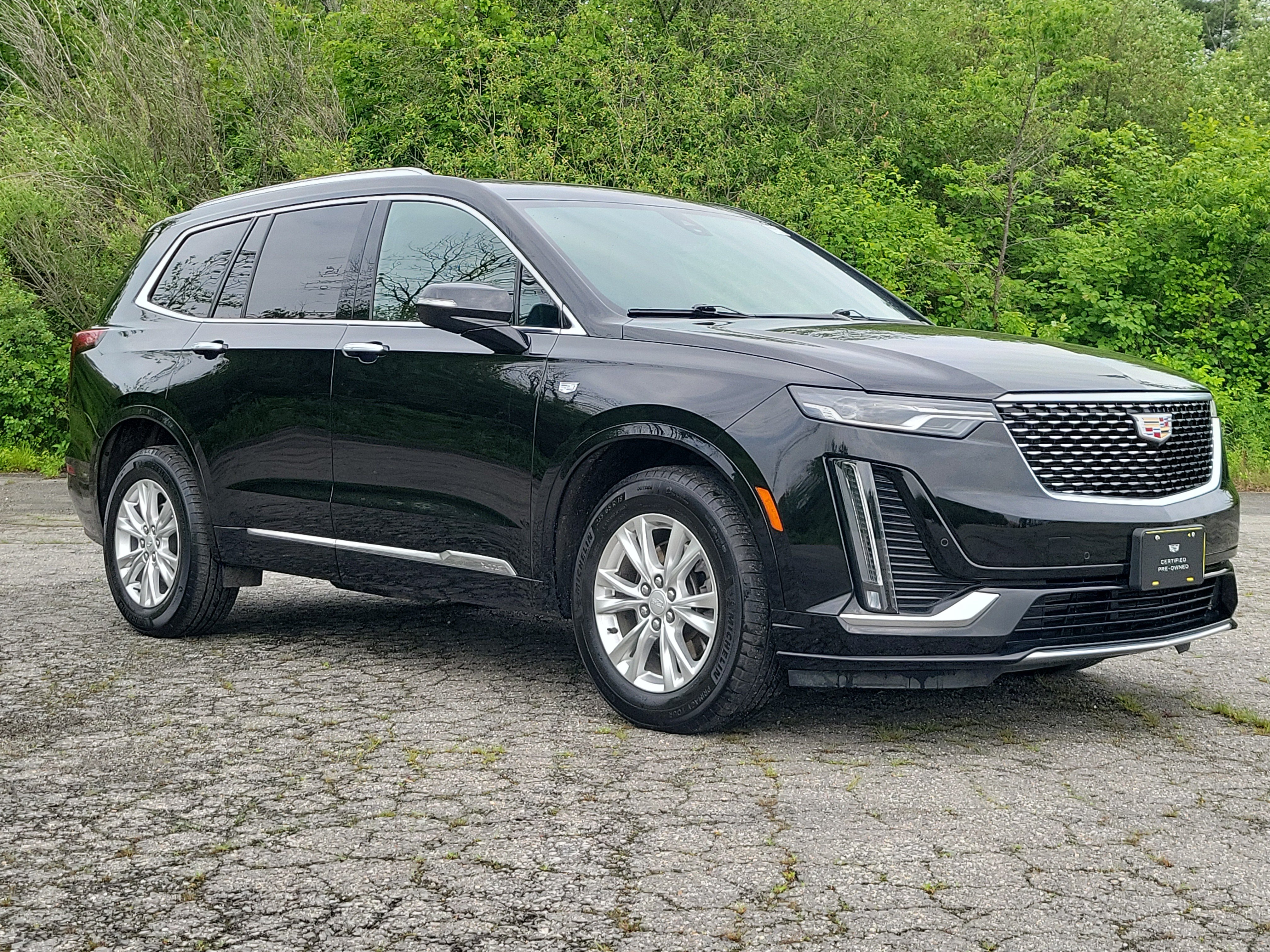 Certified 2024 Cadillac XT6 Luxury AWD/4WD image 3