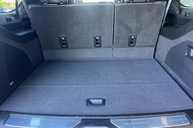 Used 2024 Cadillac Escalade ESV Sport Platinum w/ LPO, ONYX Package image 18