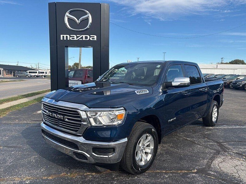 Used 2024 RAM 1500 Laramie AWD/4WD image 3