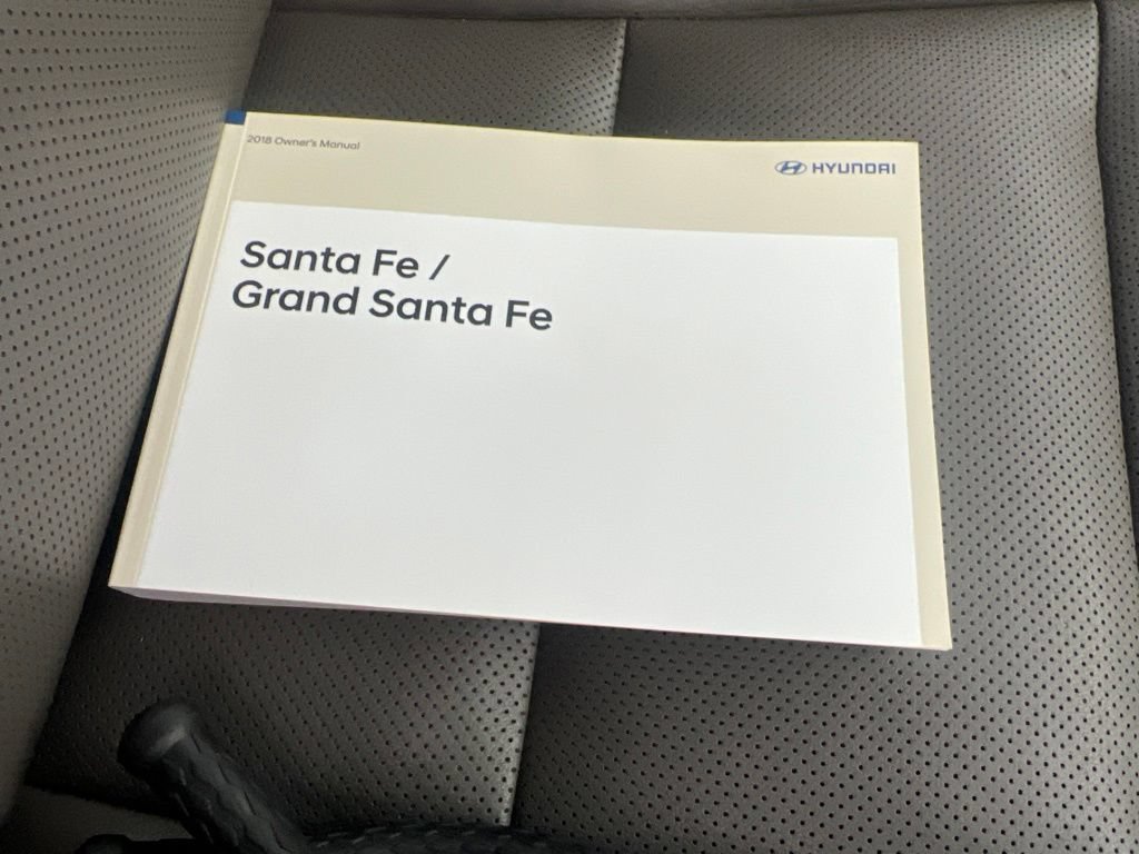 Used 2018 Hyundai Santa Fe AWD image 27