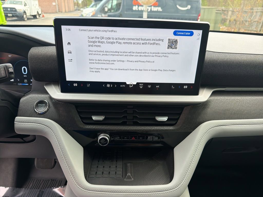 Used 2025 Ford Explorer Platinum w/ Ultimate Package image 19