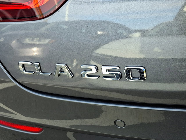 Used 2023 Mercedes-Benz CLA 250 4MATIC image 33