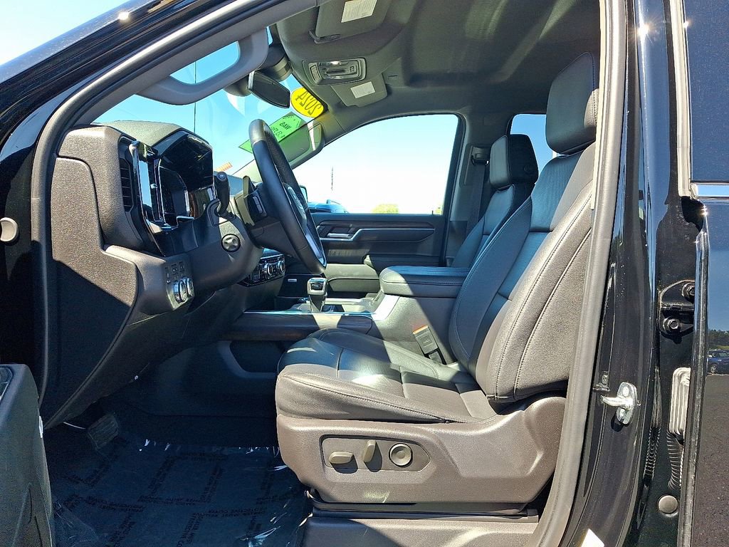 Used 2024 GMC Sierra 1500 SLT w/ SLT Premium Plus Package image 14