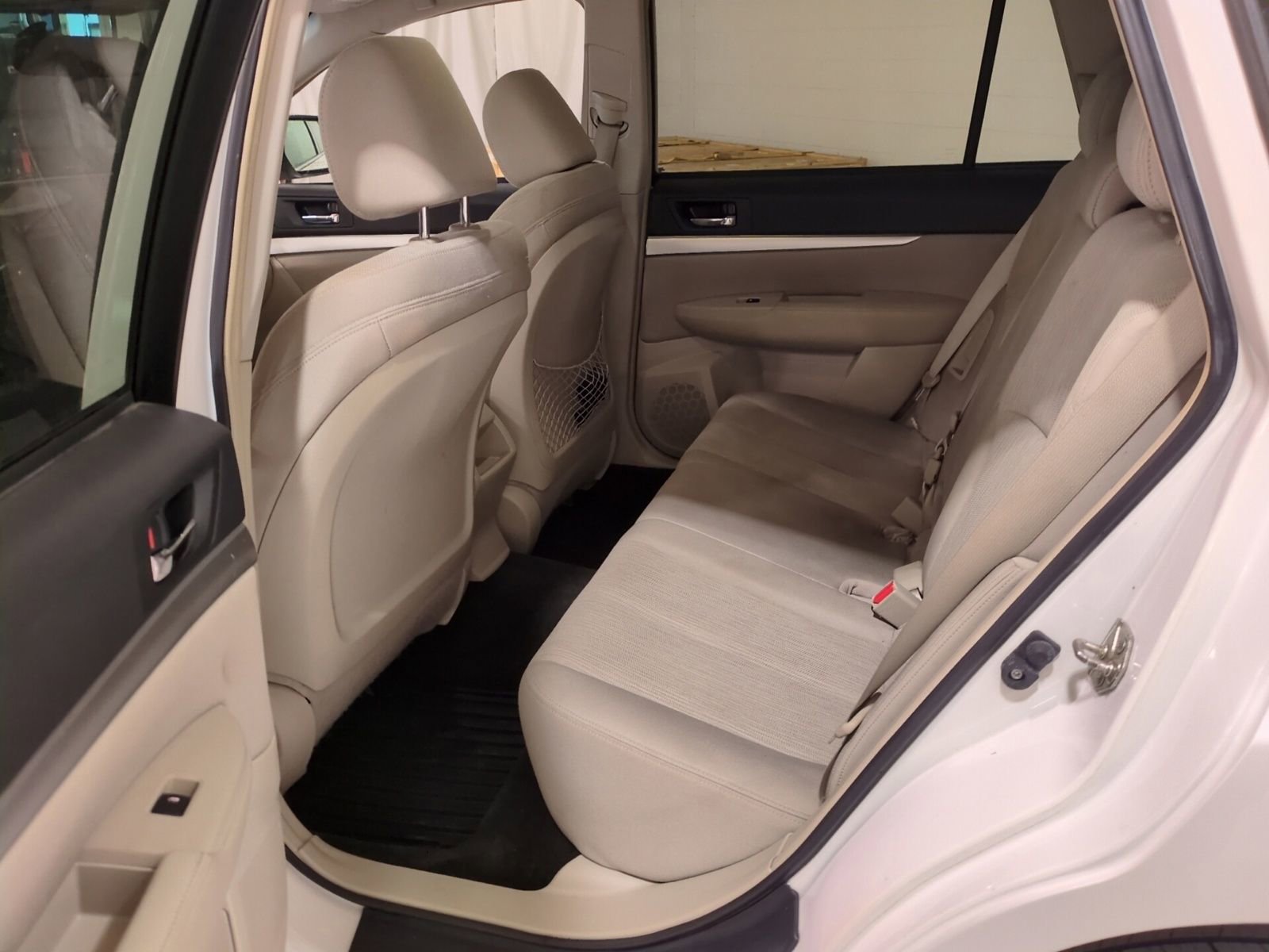 Used 2014 Subaru Outback 2.5i Premium AWD/4WD image 13