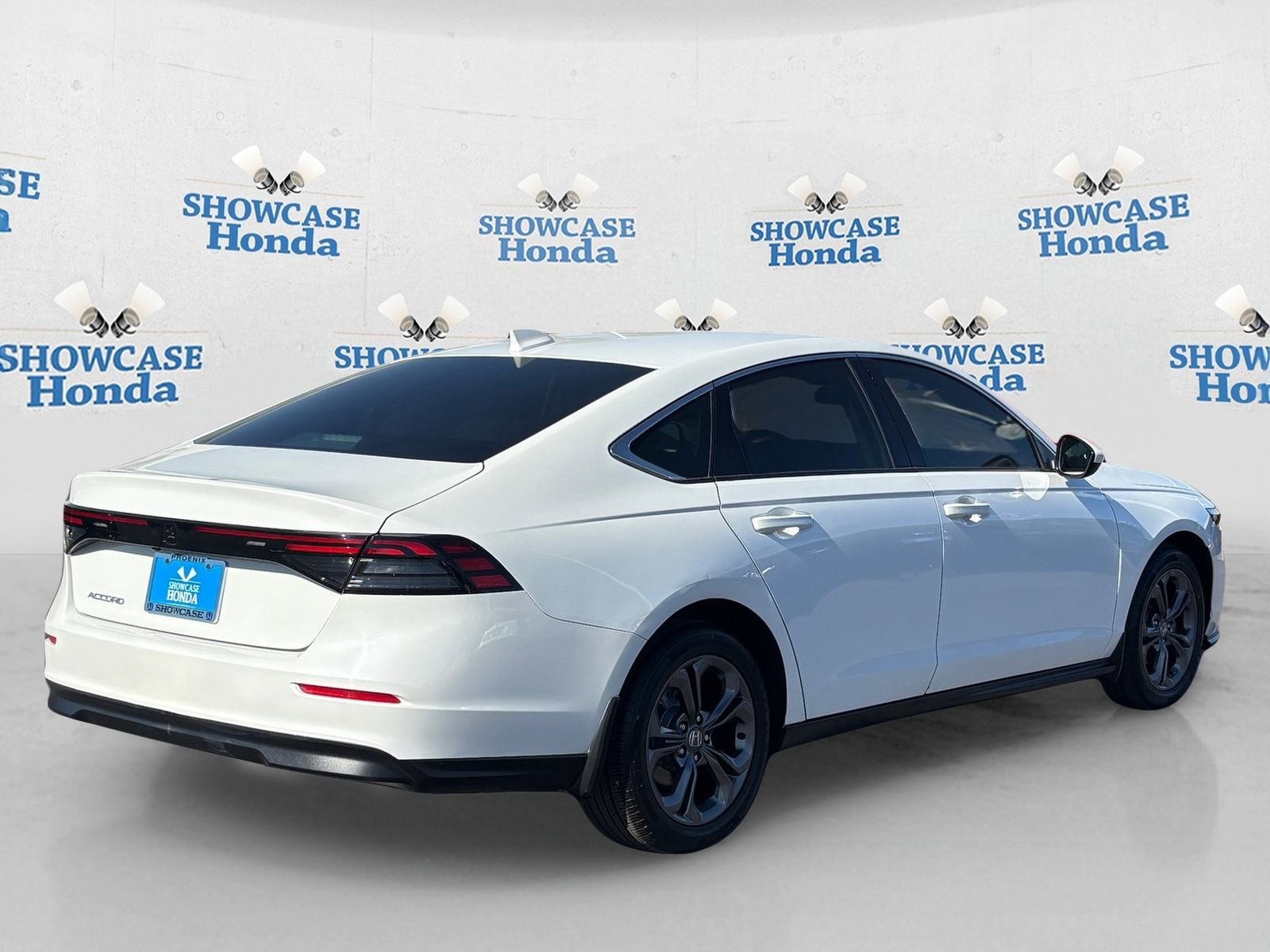 Used 2023 Honda Accord EX image 8