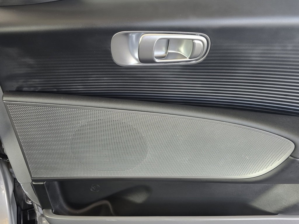 Used 2023 Hyundai Ioniq 6 SE image 23