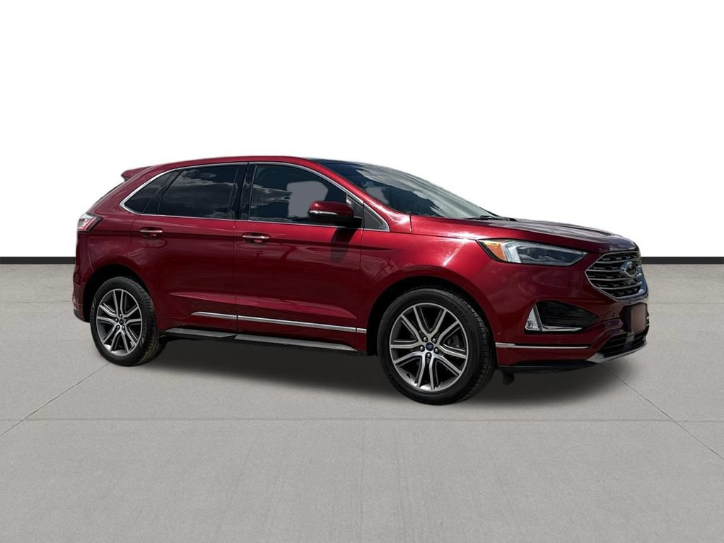 Used 2019 Ford Edge Titanium w/ Equipment Group 301A AWD/4WD image 3