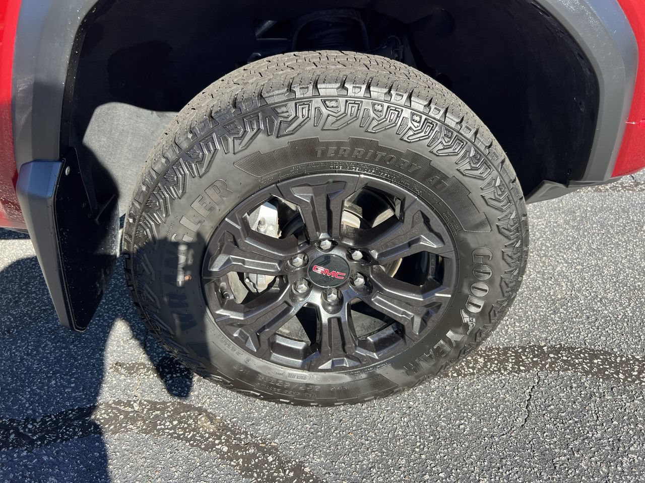 Used 2024 GMC Canyon Elevation w/ Convenience Package RWD image 13