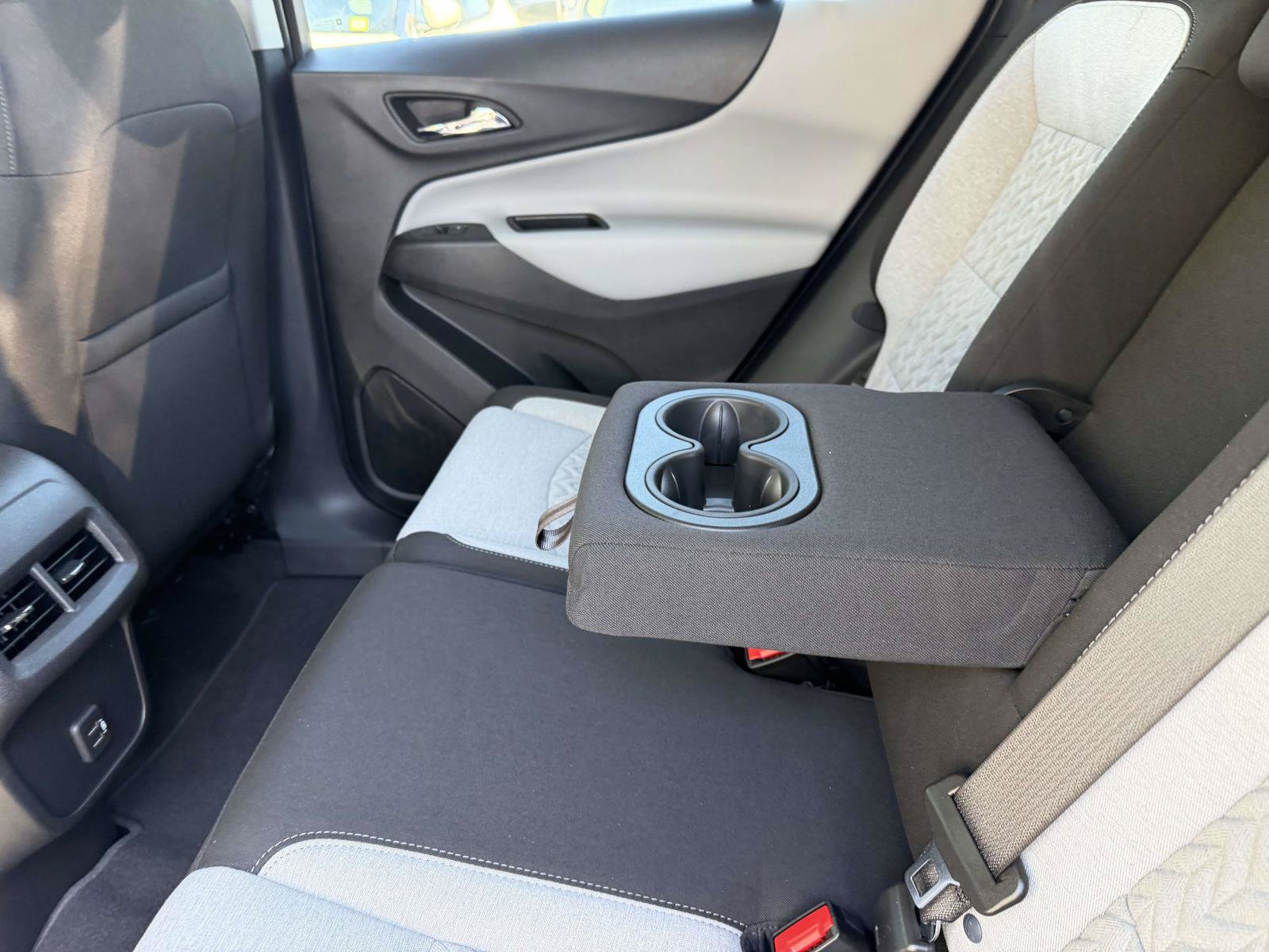 Certified 2023 Chevrolet Equinox LS w/ LS Convenience Package FWD image 11