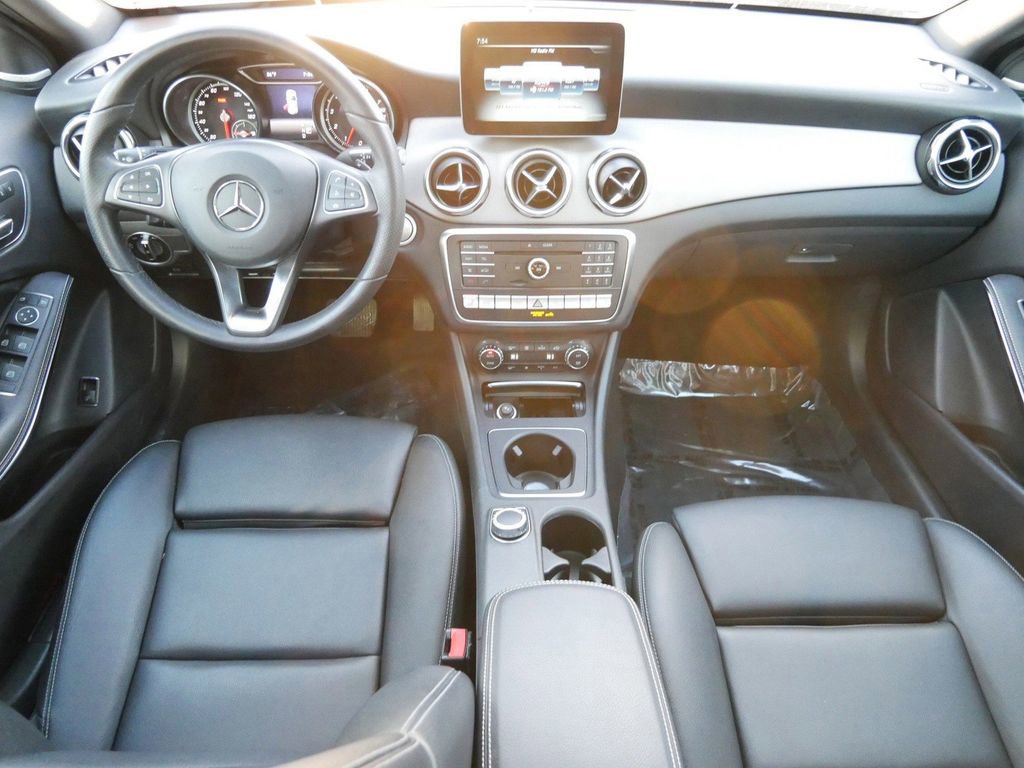 Used 2020 Mercedes-Benz GLA 250 4MATIC image 14