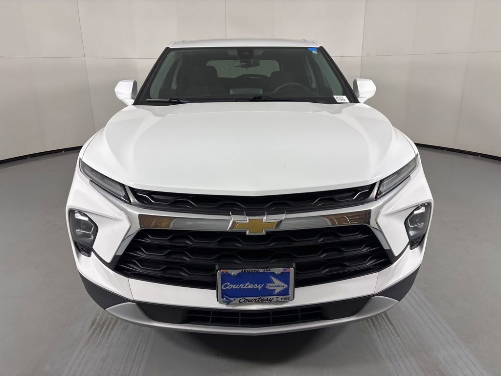 Used 2023 Chevrolet Blazer LT w/ Driver Confidence Package FWD image 4