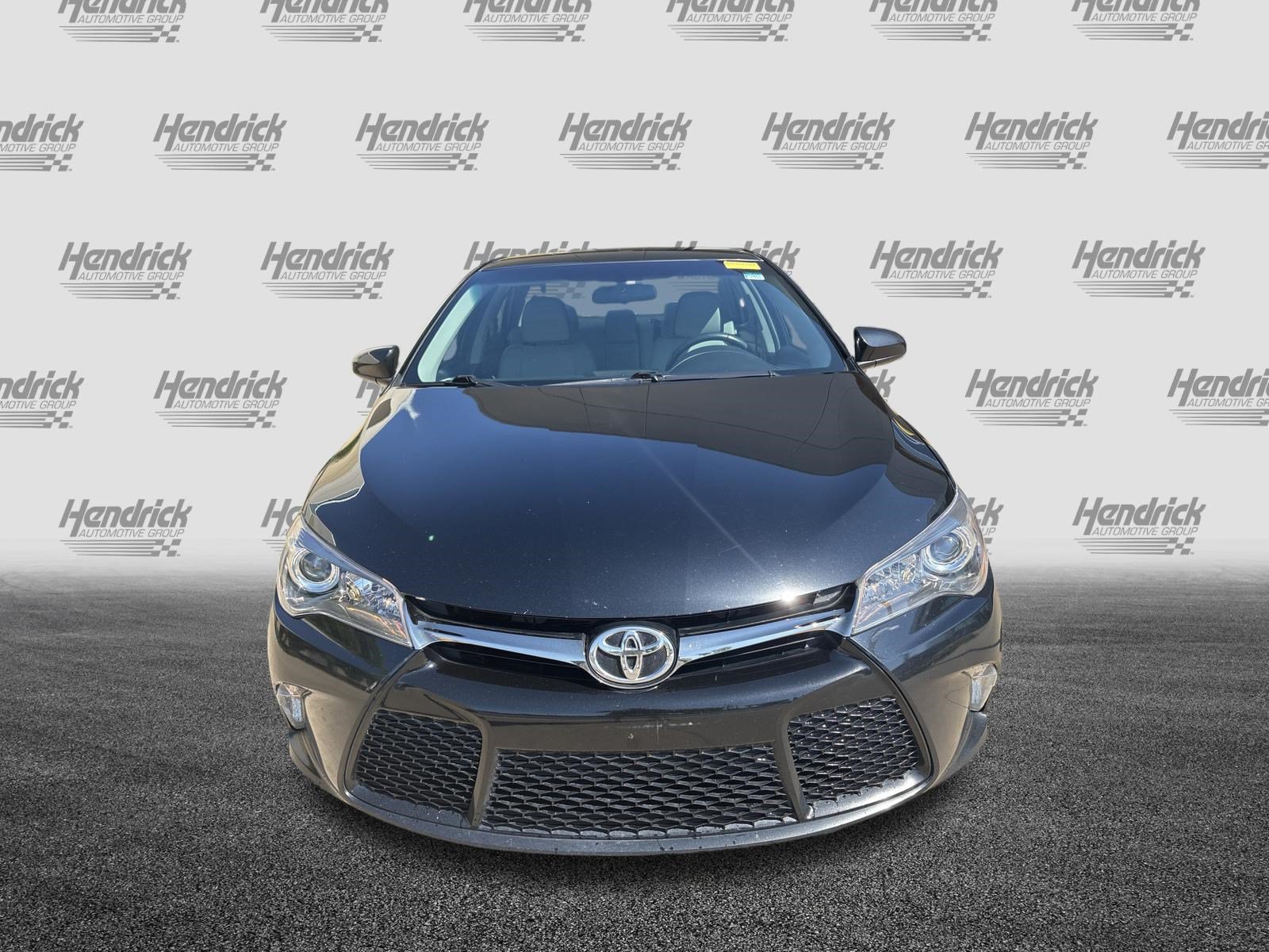 Used 2016 Toyota Camry SE FWD image 3