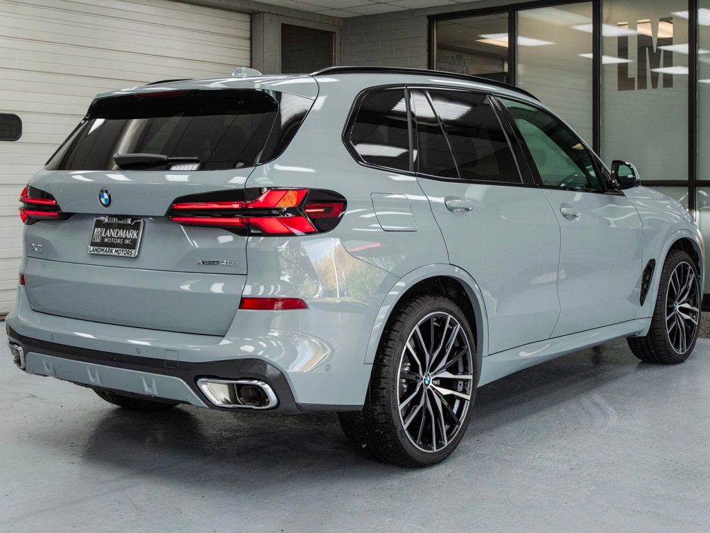 Used 2026 BMW X5 xDrive40i w/ M Sport Package image 35