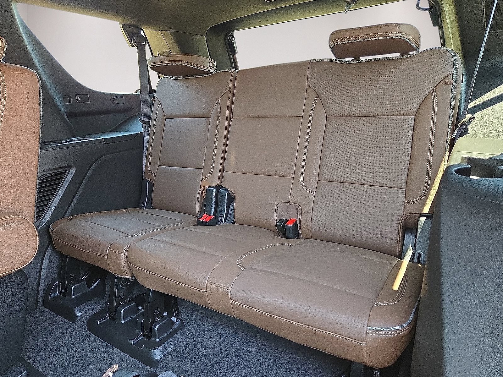 Used 2023 Chevrolet Tahoe High Country AWD/4WD image 16
