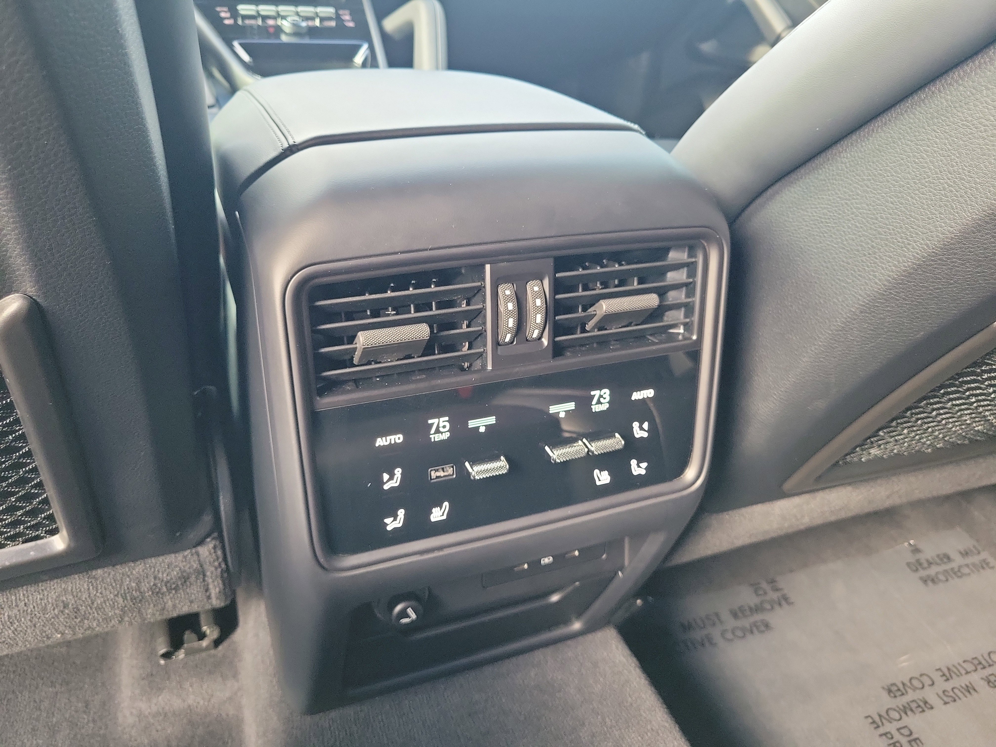 Used 2024 Porsche Cayenne S image 10