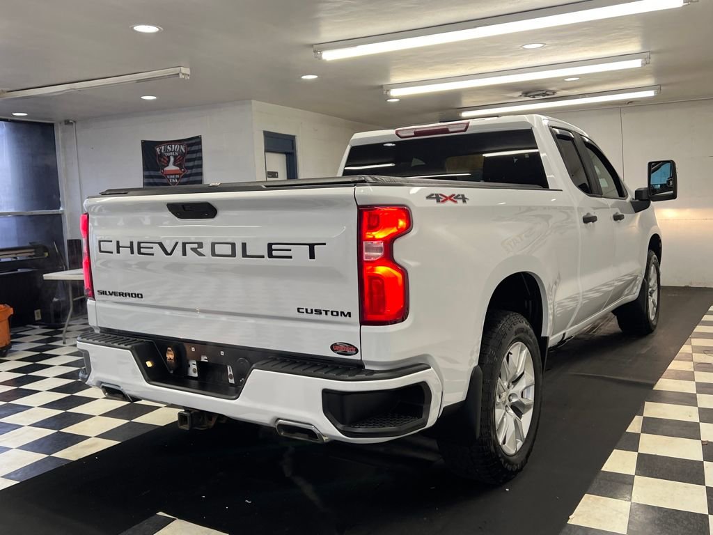 Used 2021 Chevrolet Silverado 1500 Custom w/ LPO, Dark Essentials Package AWD/4WD image 14