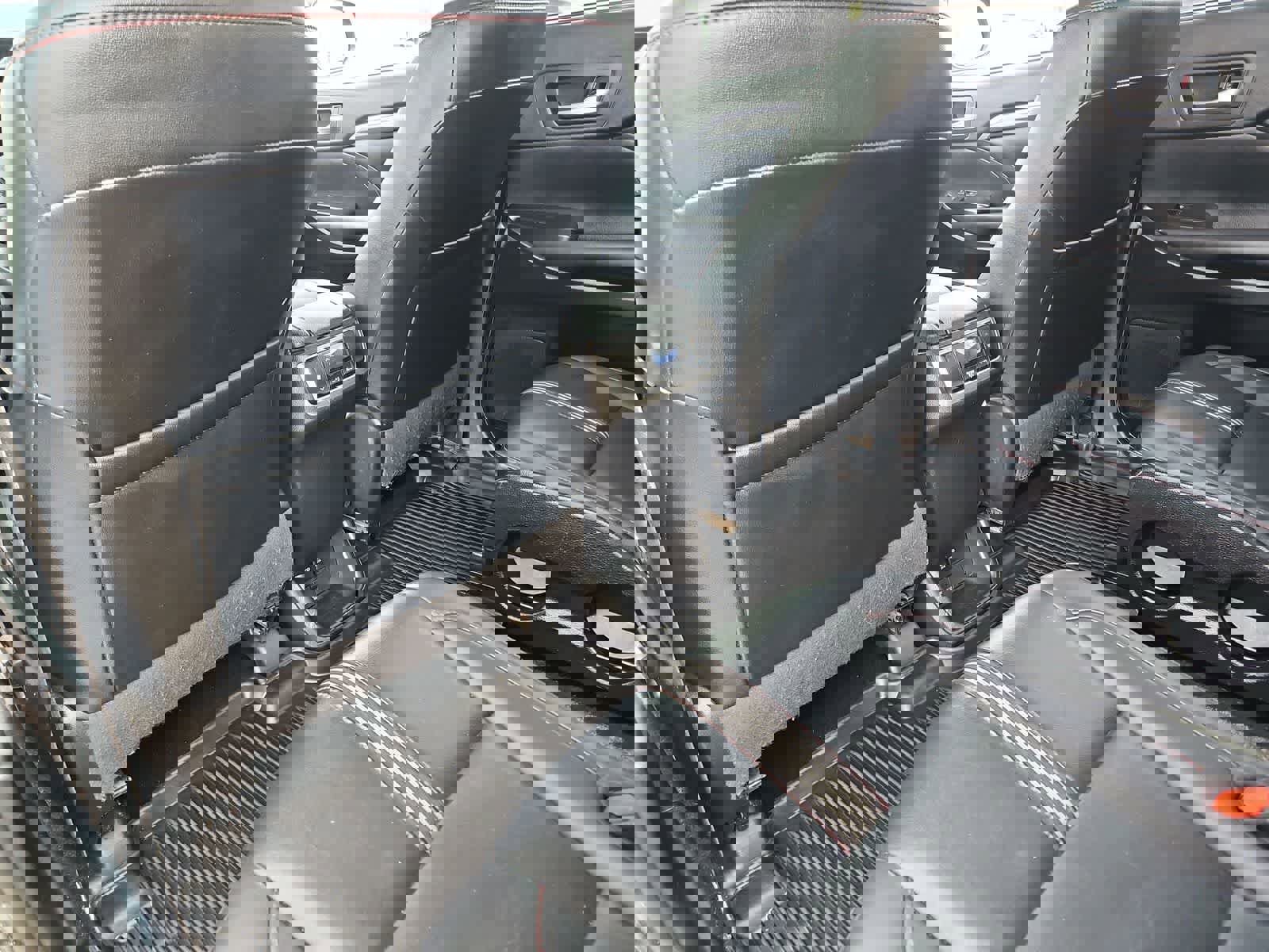 Used 2019 Toyota Highlander SE w/ Nightshade Edition image 20