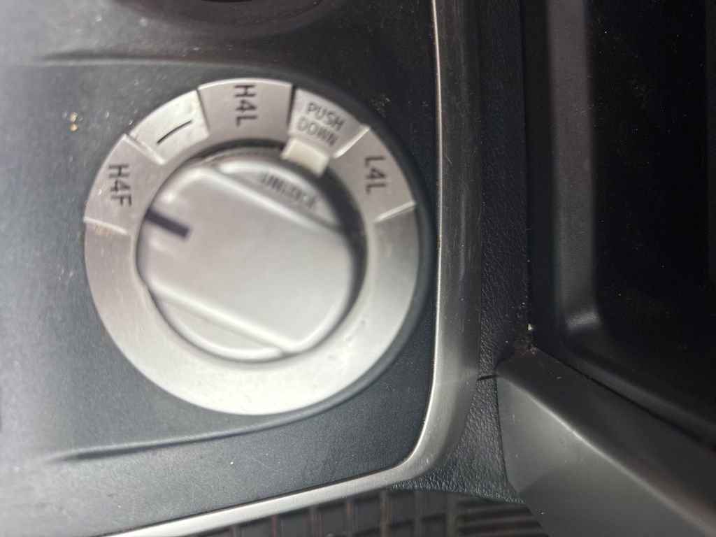 Used 2019 Toyota 4Runner Limited AWD/4WD image 9