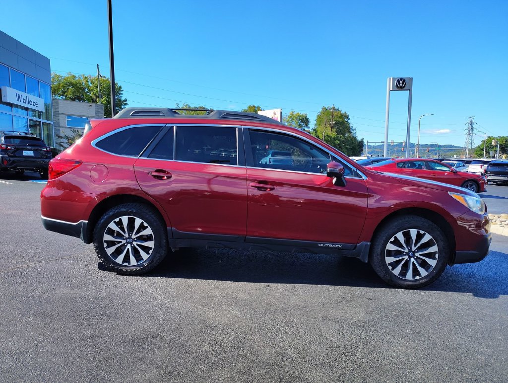 Used 2017 Subaru Outback 2.5i Limited AWD/4WD image 4