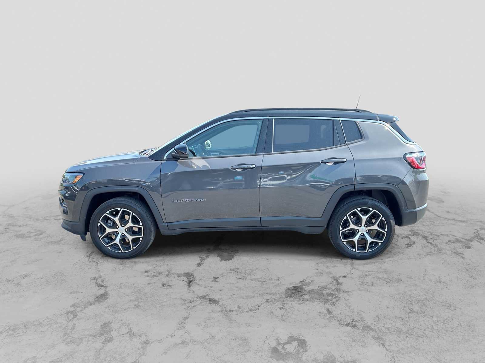 Used 2024 Jeep Compass Limited w/ Sun and Sound Group AWD/4WD image 5