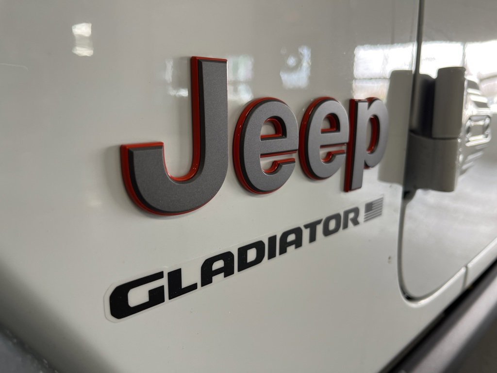 New 2026 Jeep Gladiator Mojave image 13