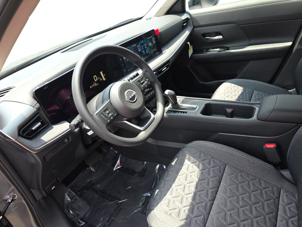 New 2026 Nissan Kicks SV w/ SV Premium Package FWD image 16