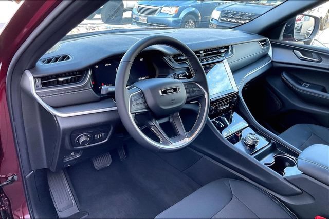 New 2026 Jeep Grand Cherokee Laredo image 6