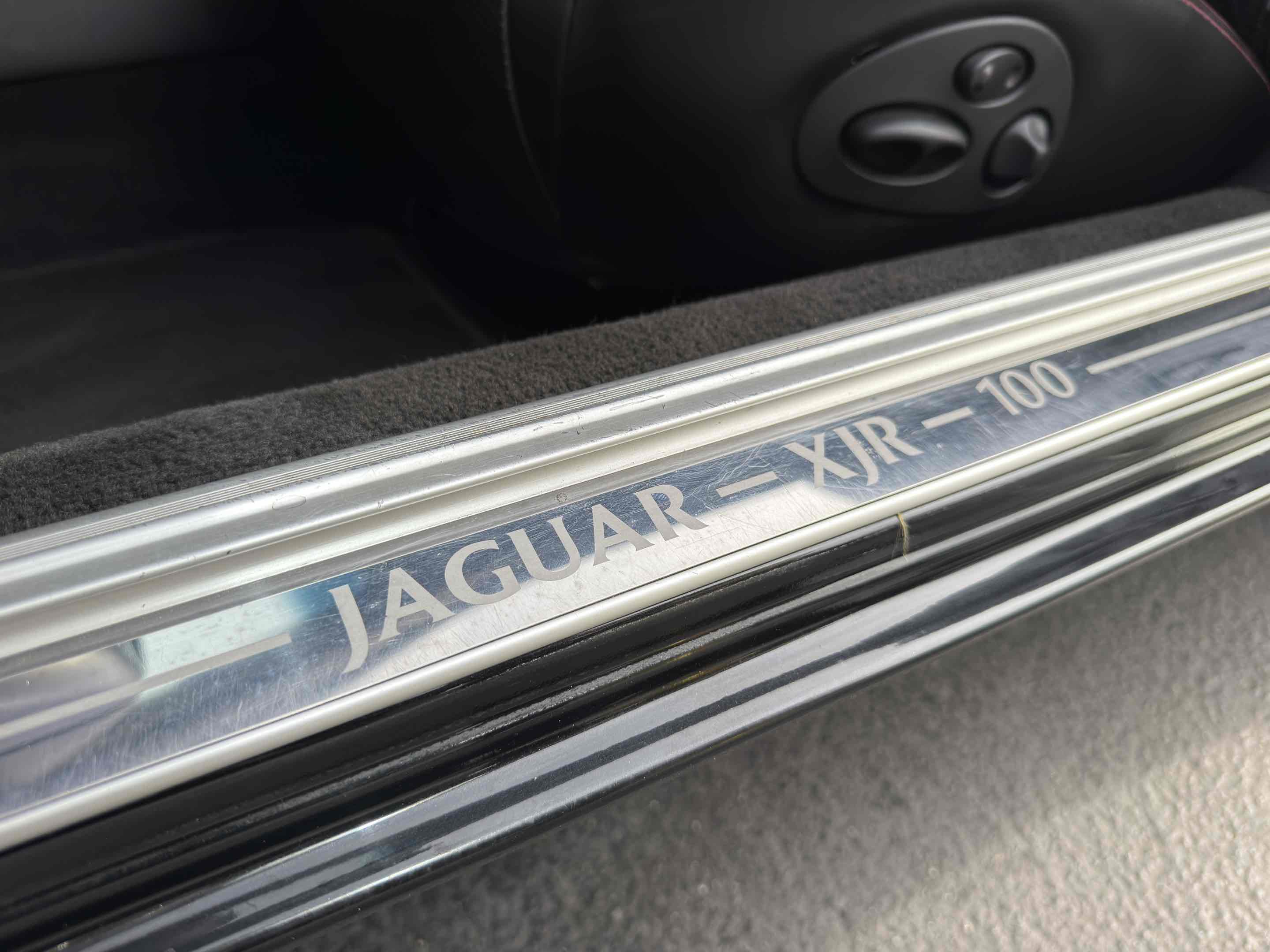 Used 2002 Jaguar XJ8 image 66