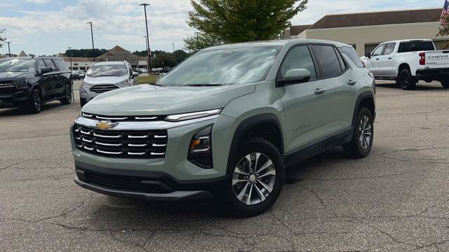 Used 2025 Chevrolet Equinox LT AWD/4WD image 4