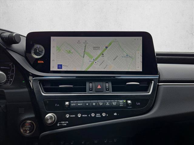 Used 2024 Lexus ES 300h w/ Technology Package FWD image 15