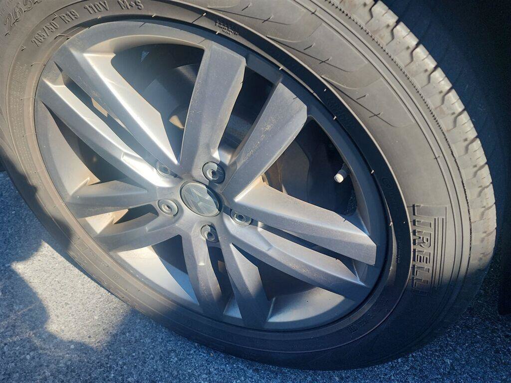 Used 2016 Volkswagen Touareg VR6 AWD/4WD image 45