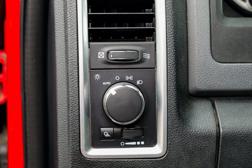 Used 2015 RAM 2500 SLT image 45