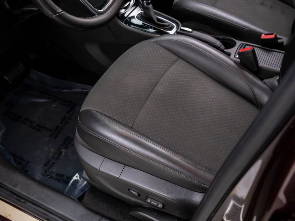 Used 2018 Buick Encore Sport Touring image 15