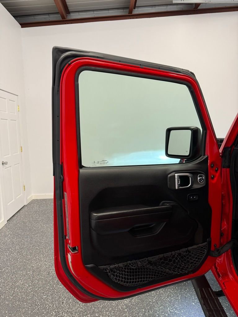 Used 2021 Jeep Wrangler Sport image 29