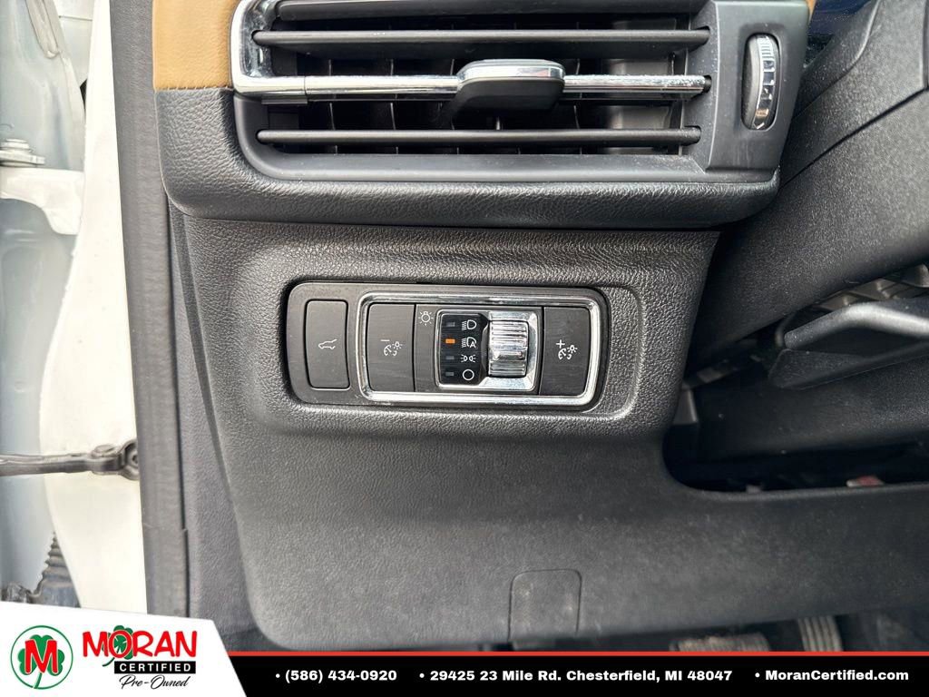 Used 2023 Lincoln Corsair Reserve AWD/4WD image 17