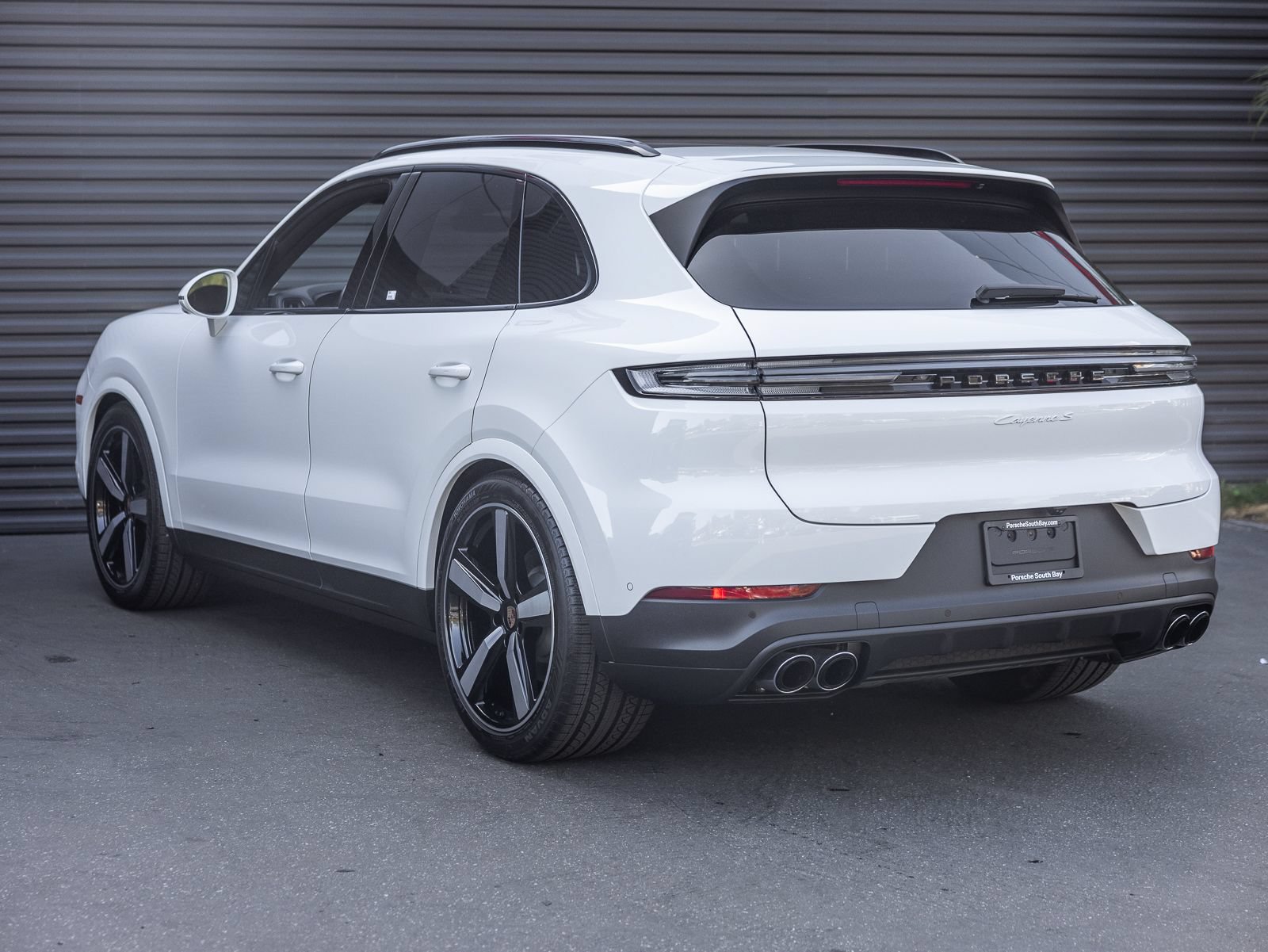 Certified 2026 Porsche Cayenne S AWD/4WD image 3