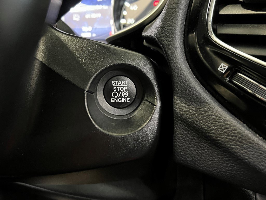 Certified 2021 Jeep Compass Latitude w/ Sun and Sound Group image 39